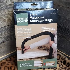 3 Medium sized vacuum storage bags NWT